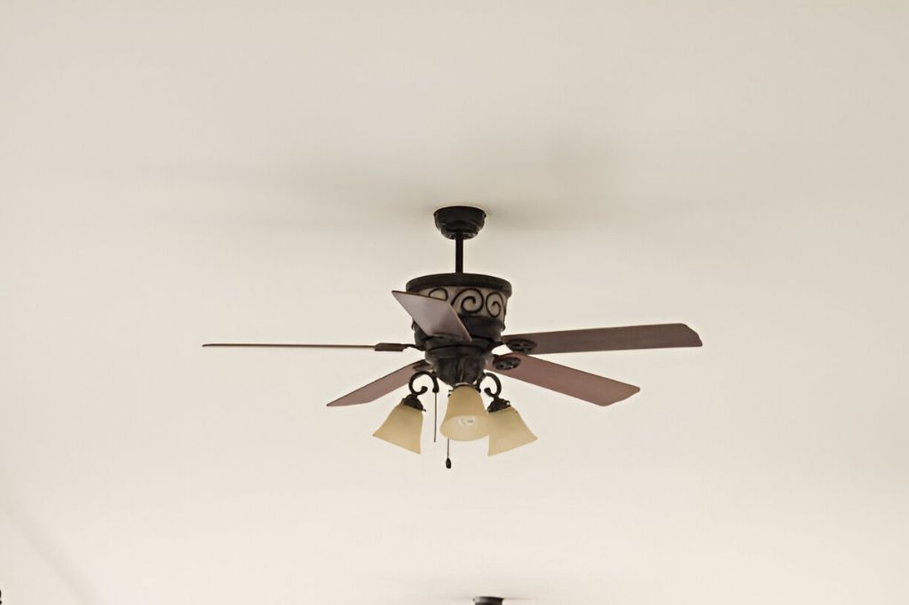 How to Remove a Hampton Bay Flush Mount Ceiling Fan