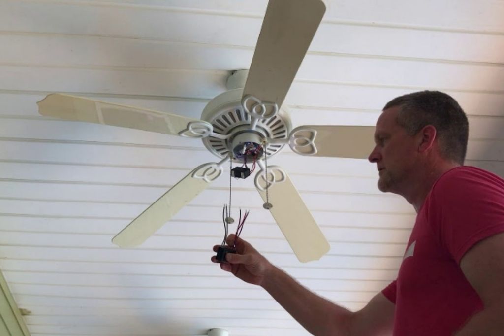 How to Fix a Capacitor in a Ceiling Fan