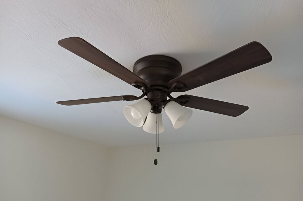 How to Balance a Ceiling Fan