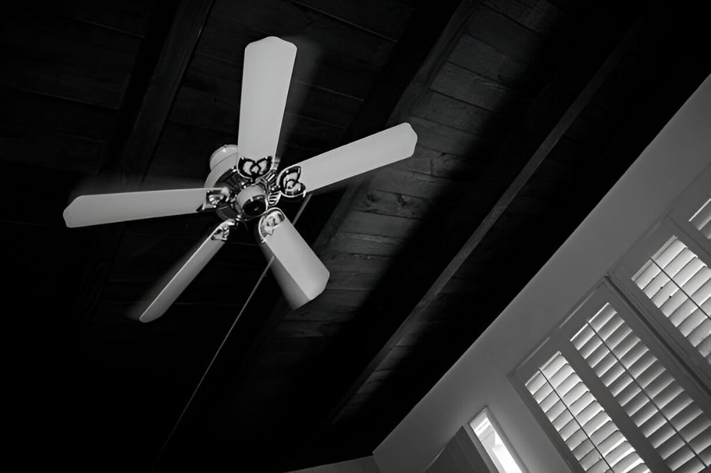 How to Balance a Ceiling Fan